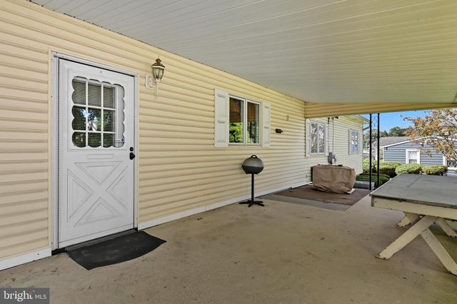 352 RIVERSIDE DR, Pasadena, MD 21122