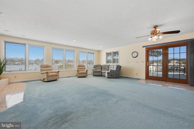 352 RIVERSIDE DR, Pasadena, MD 21122