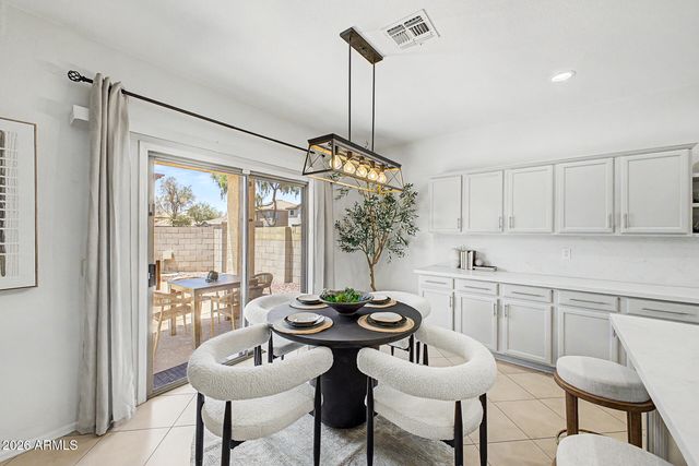 3709 E BETSY Lane, Gilbert, AZ 85296