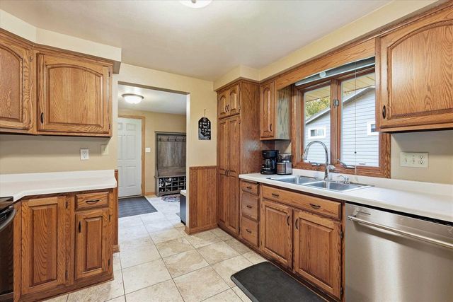 419 SIMONET STREET, Allouez, WI 54301