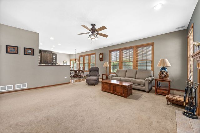 1813 Trevino Circle, Bolingbrook, IL 60490