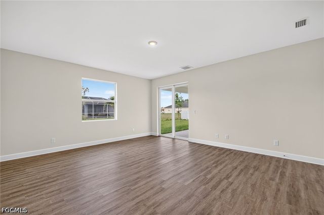 323 NW 18th ST, Cape Coral, FL 33993