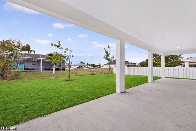 323 NW 18th ST, Cape Coral, FL 33993