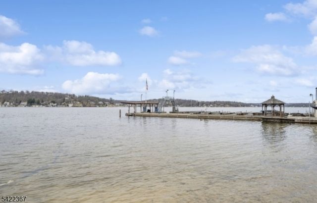 3 Prospect St 2D, Mount Arlington Boro, NJ 07856