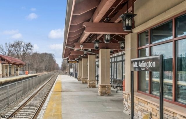 3 Prospect St 2D, Mount Arlington Boro, NJ 07856