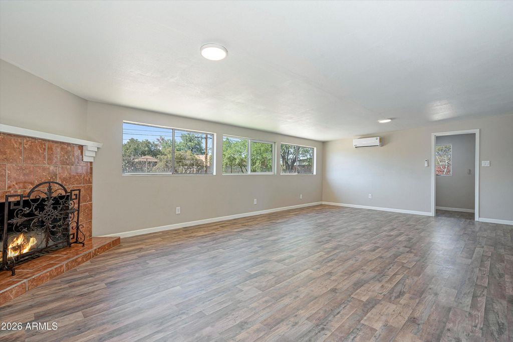 Image 8 of property listing at 5618 E 31ST Street, Tucson, AZ 85711