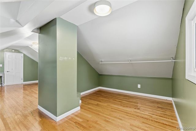 6290 Briggs Lake Drive, Brighton, MI 48116