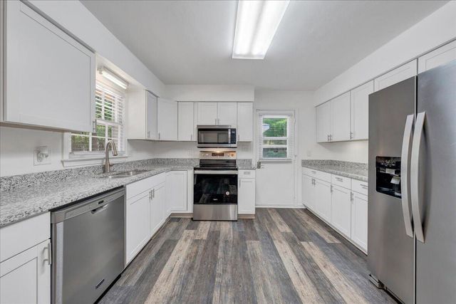 3439 Meadowlark RD, Roanoke, VA 24018