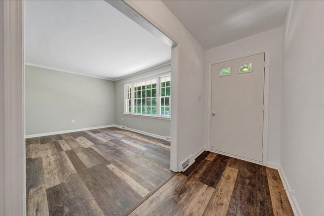 3439 Meadowlark RD, Roanoke, VA 24018