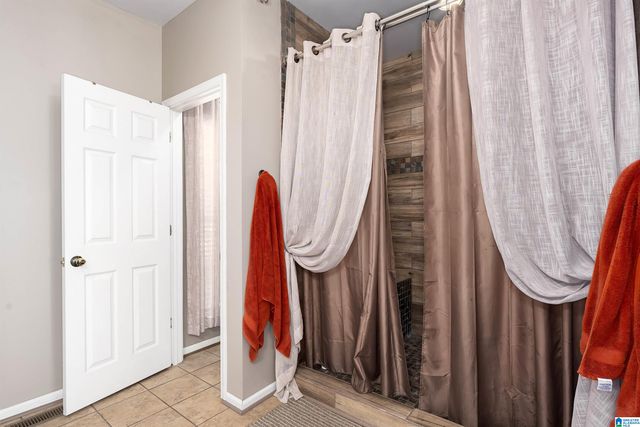 378 LAKEVIEW CIRCLE, Alpine, AL 35014
