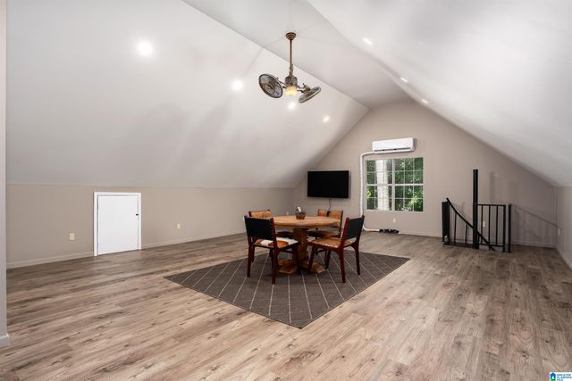 378 LAKEVIEW CIRCLE, Alpine, AL 35014