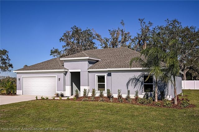704 OAK HAMMOCK Way, Avon Park, FL 33825