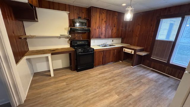 59 E Burdick Street, Oxford, MI 48371