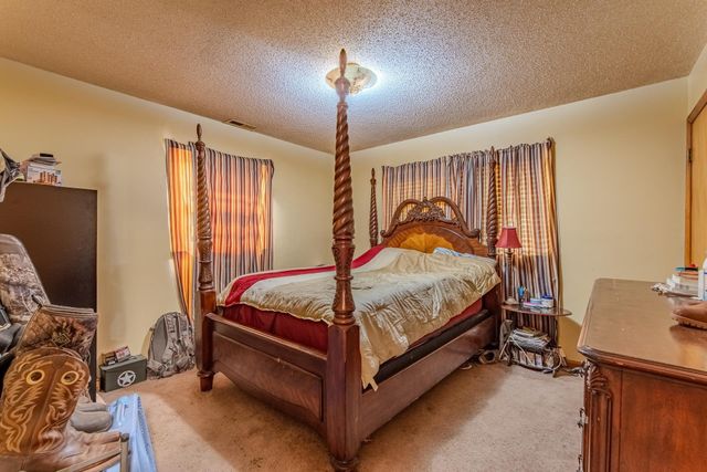 5011 SUNNY ACRES DR, Waynesboro, TN 38485