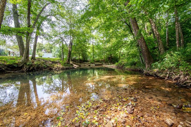 5011 SUNNY ACRES DR, Waynesboro, TN 38485