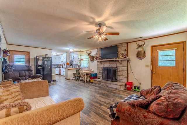 5011 SUNNY ACRES DR, Waynesboro, TN 38485