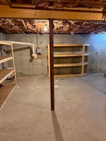 15 Glen Ave, Fitchburg, MA 01420