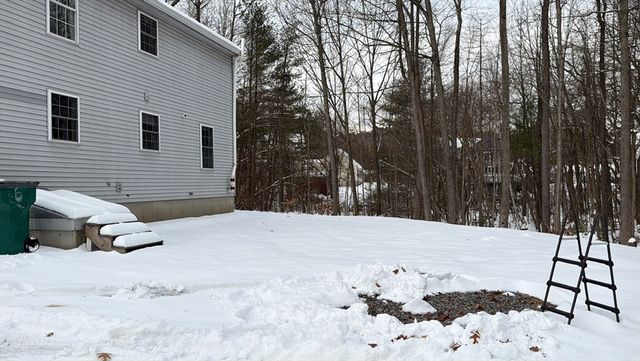 15 Glen Ave, Fitchburg, MA 01420