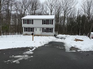 15 Glen Ave, Fitchburg, MA 01420