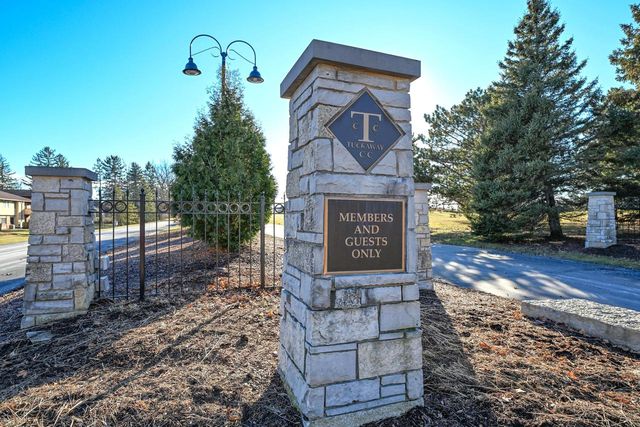 7513 W Tuckaway Pines CIRCLE, Franklin, WI 53132