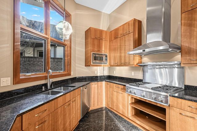 7513 W Tuckaway Pines CIRCLE, Franklin, WI 53132