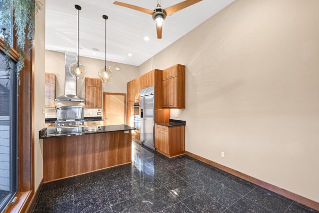 7513 W Tuckaway Pines CIRCLE, Franklin, WI 53132