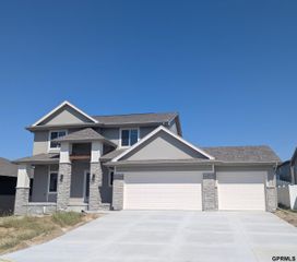 12037 S 46th Street, Bellevue, NE 68133