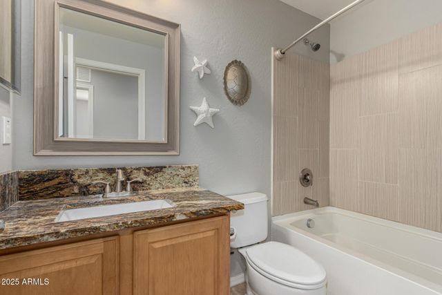 3635 W THALIA Court, Phoenix, AZ 85086