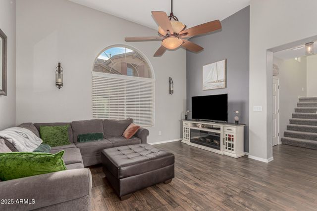 3635 W THALIA Court, Phoenix, AZ 85086