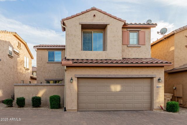 3635 W THALIA Court, Phoenix, AZ 85086