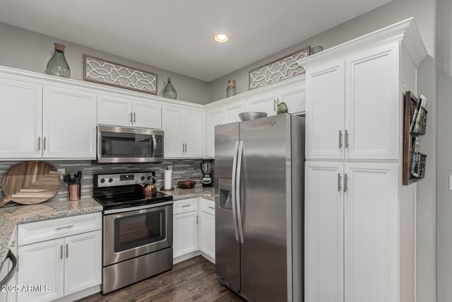 3635 W THALIA Court, Phoenix, AZ 85086