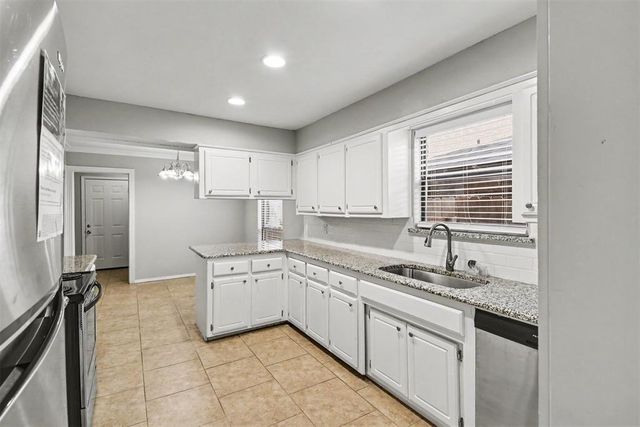 8225 NW 112th Terrace, Oklahoma City, OK 73162