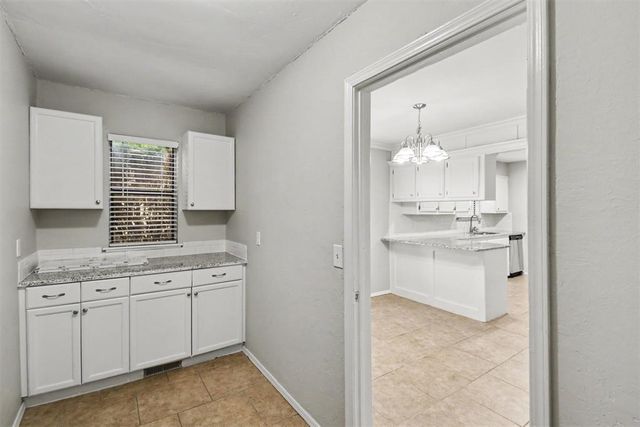 8225 NW 112th Terrace, Oklahoma City, OK 73162