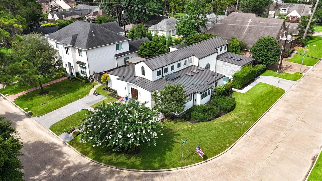 331 Gershwin Drive, Houston, TX 77079