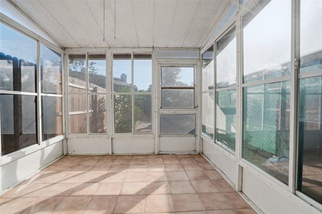 6258 OAK CLUSTER CIR, Tampa, FL 33634