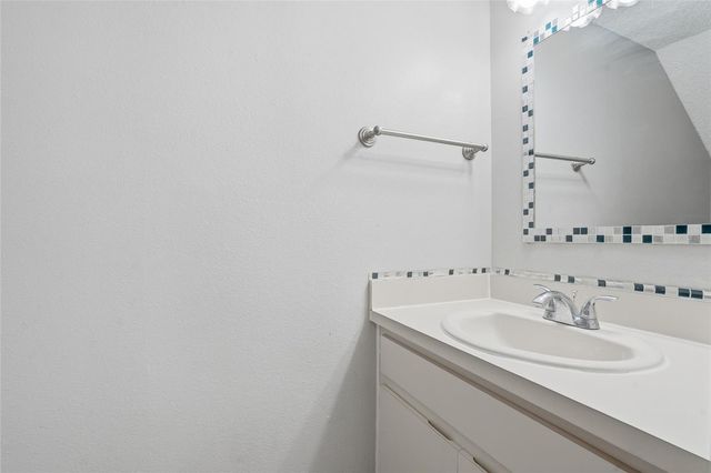 6258 OAK CLUSTER CIR, Tampa, FL 33634