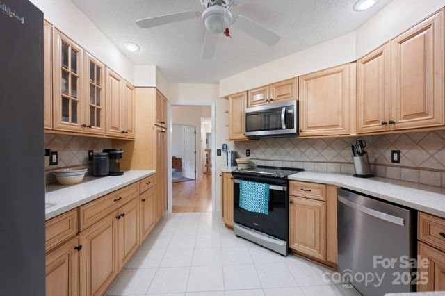 140 Quiet Cove Road, Mooresville, NC 28117
