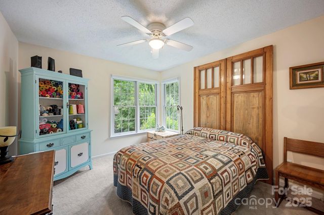 140 Quiet Cove Road, Mooresville, NC 28117