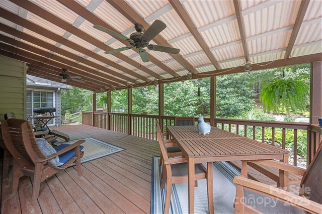 140 Quiet Cove Road, Mooresville, NC 28117