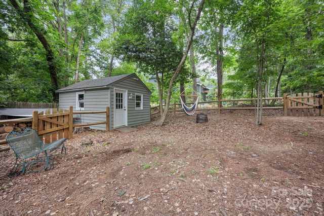 140 Quiet Cove Road, Mooresville, NC 28117