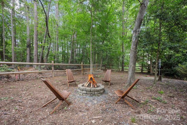 140 Quiet Cove Road, Mooresville, NC 28117