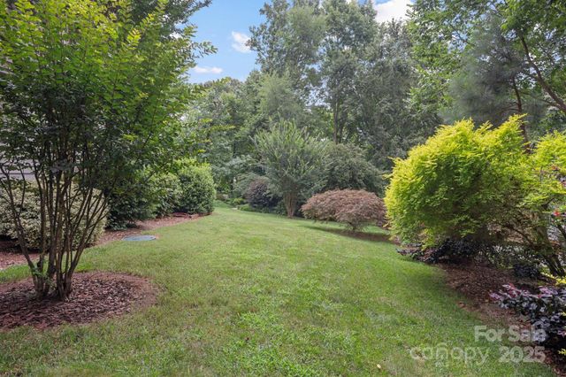 140 Quiet Cove Road, Mooresville, NC 28117
