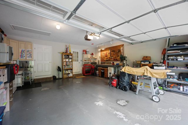 140 Quiet Cove Road, Mooresville, NC 28117