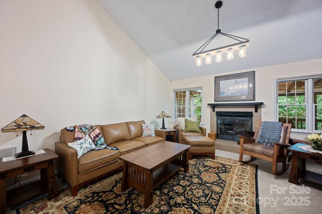 140 Quiet Cove Road, Mooresville, NC 28117