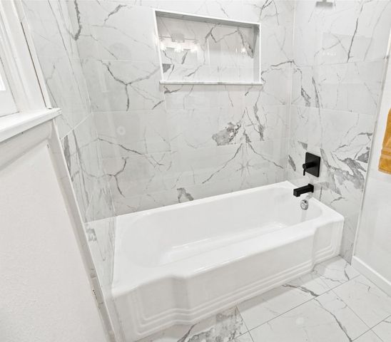 2716 Frazier Avenue, Fort Worth, TX 76110