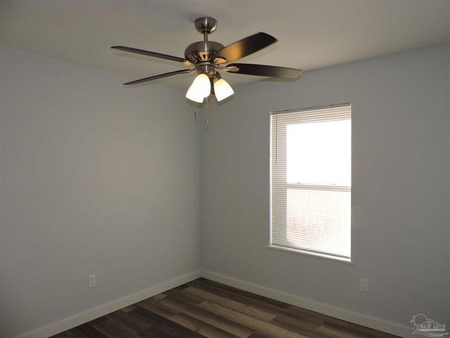 526 Briarwood Dr, Pensacola, FL 32506