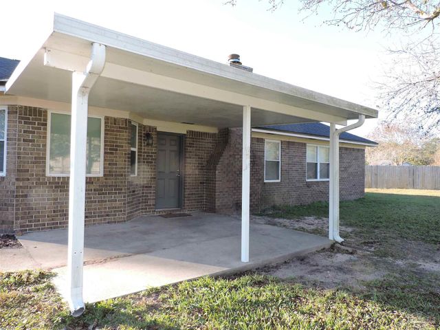 526 Briarwood Dr, Pensacola, FL 32506