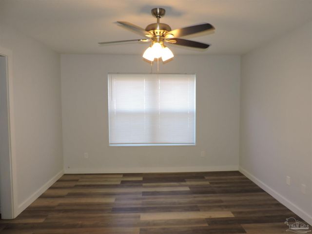 526 Briarwood Dr, Pensacola, FL 32506