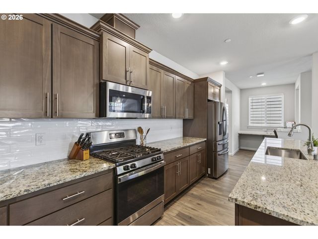 6417 N 87TH Ct, Camas, WA 98607