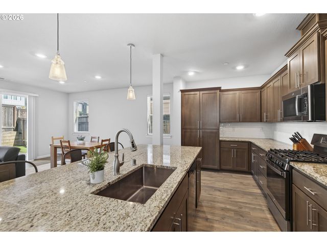 6417 N 87TH Ct, Camas, WA 98607